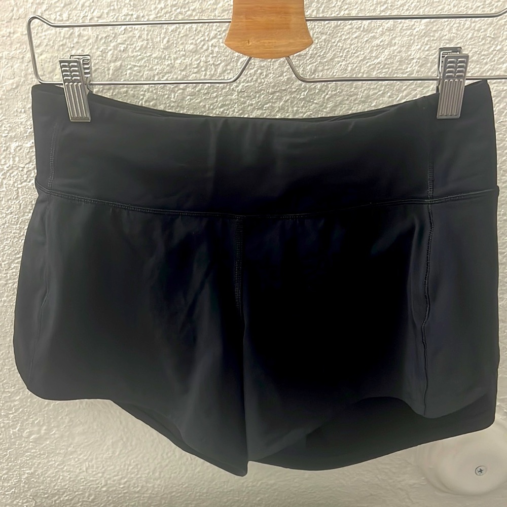 Lululemon Speed Up shorts